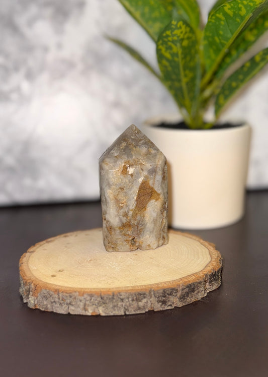 Chunky Lake Superior agate tower with druzy and chalcopyrite