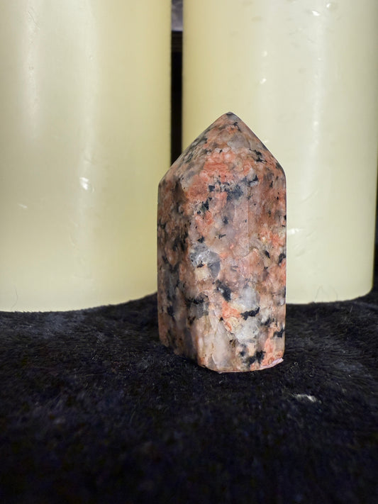Bubblegum pink feldspar and opalized quartz mini tower